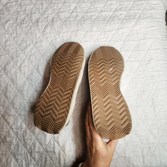 Sorel waterproof sz 6 slip on sneakers beige Womens' preppy casual comfort easy - Picture 7 of 8